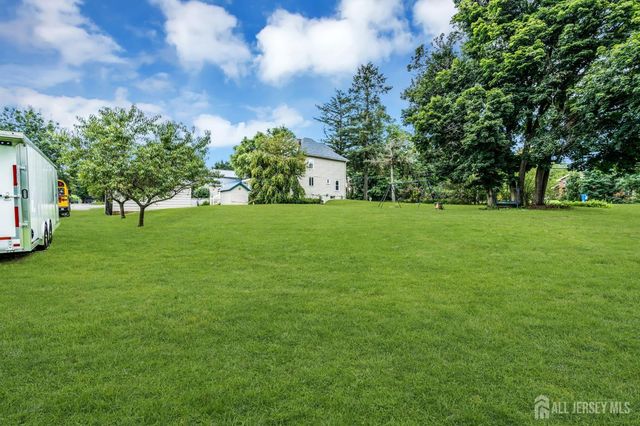 732 State Route 57, Greenwich, NJ 08886