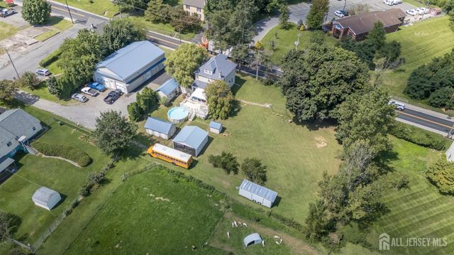 732 State Route 57, Greenwich, NJ 08886