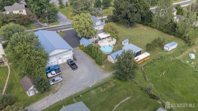 732 State Route 57, Greenwich, NJ 08886