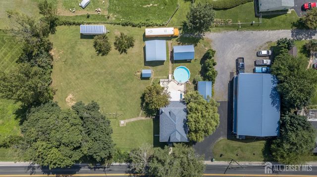 732 State Route 57, Greenwich, NJ 08886