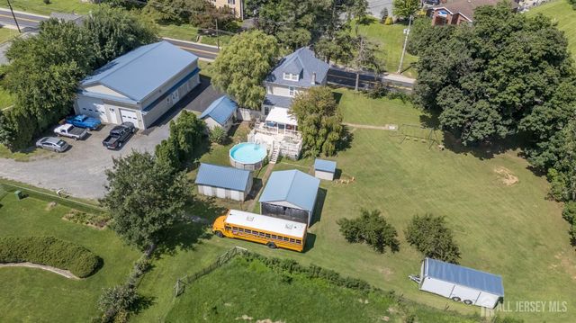 732 State Route 57, Greenwich, NJ 08886