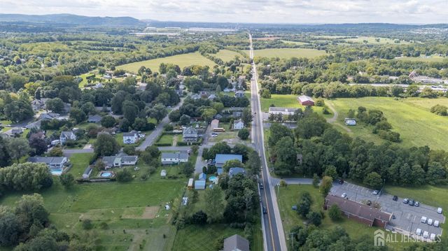 732 State Route 57, Greenwich, NJ 08886