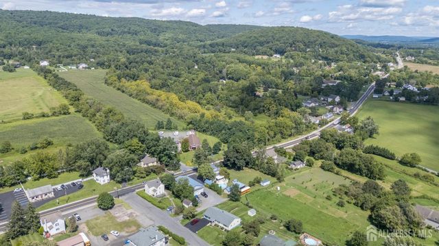 732 State Route 57, Greenwich, NJ 08886
