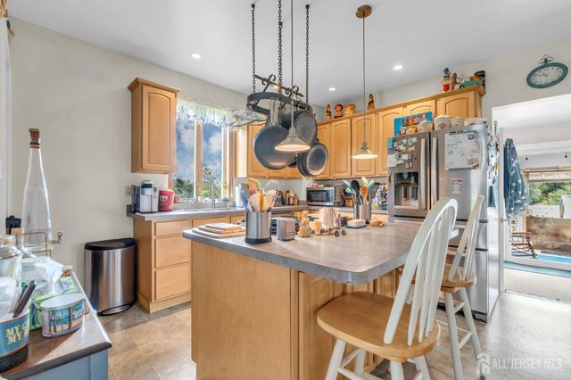 732 State Route 57, Greenwich, NJ 08886