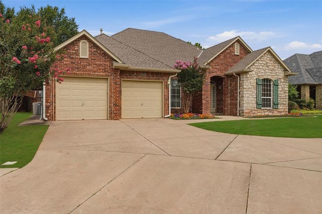 3008 Viewmont Court, Edmond, OK 73003