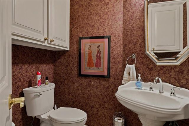 3008 Viewmont Court, Edmond, OK 73003