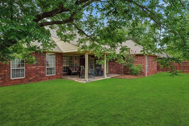 3008 Viewmont Court, Edmond, OK 73003