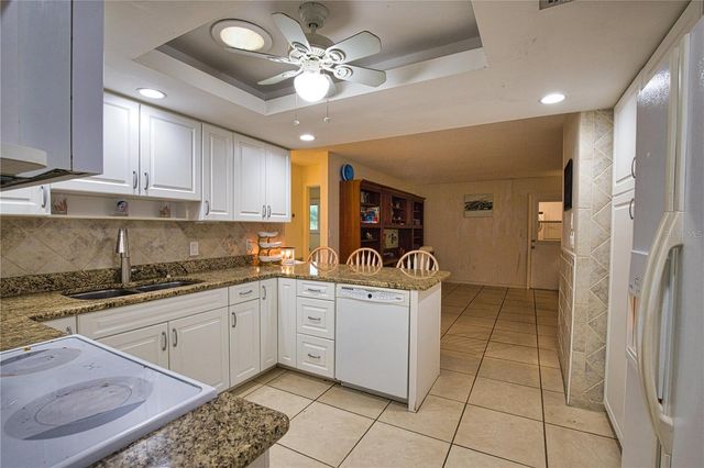 27 ANNAPOLIS LANE, Rotonda West, FL 33947