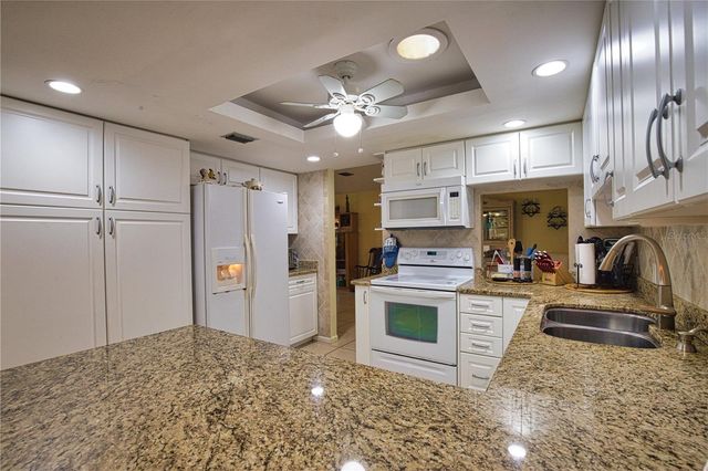 27 ANNAPOLIS LANE, Rotonda West, FL 33947