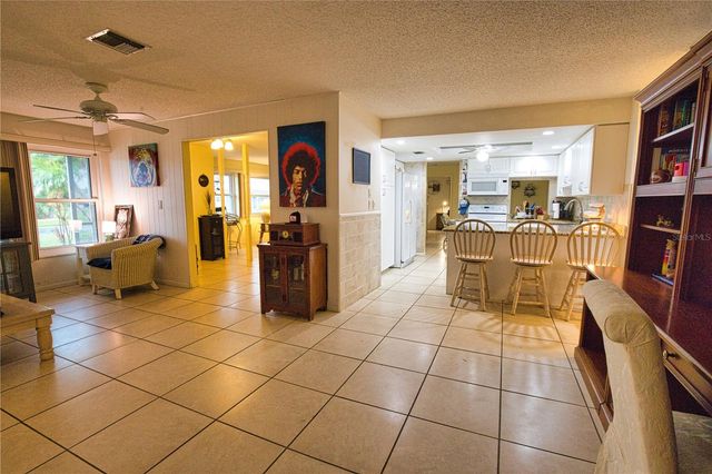 27 ANNAPOLIS LANE, Rotonda West, FL 33947