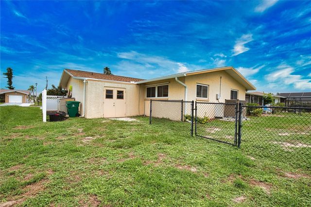 27 ANNAPOLIS LANE, Rotonda West, FL 33947