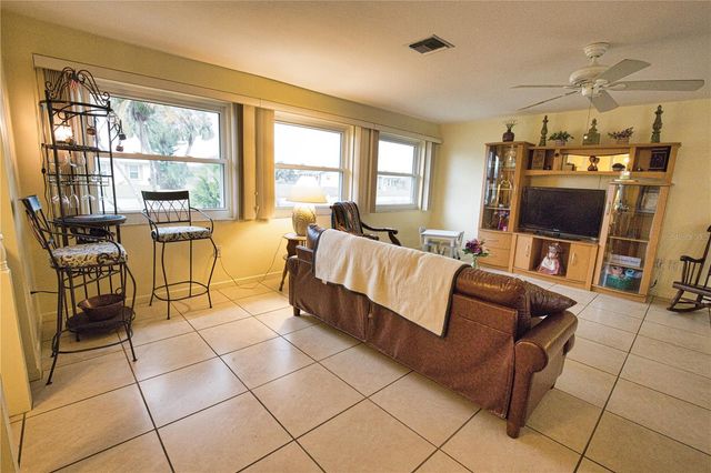 27 ANNAPOLIS LANE, Rotonda West, FL 33947
