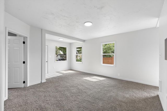 6019 N Stevens St, Spokane, WA 99205