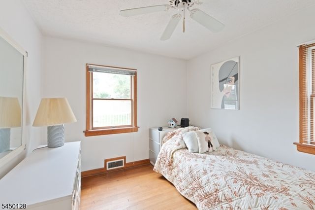 4 Summit Ave, Fair Lawn Boro, NJ 07410
