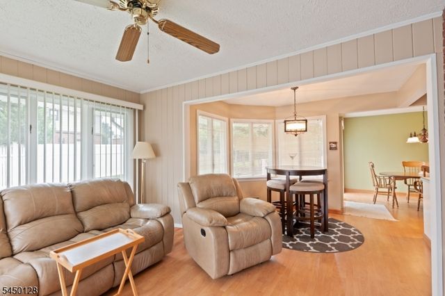 4 Summit Ave, Fair Lawn Boro, NJ 07410
