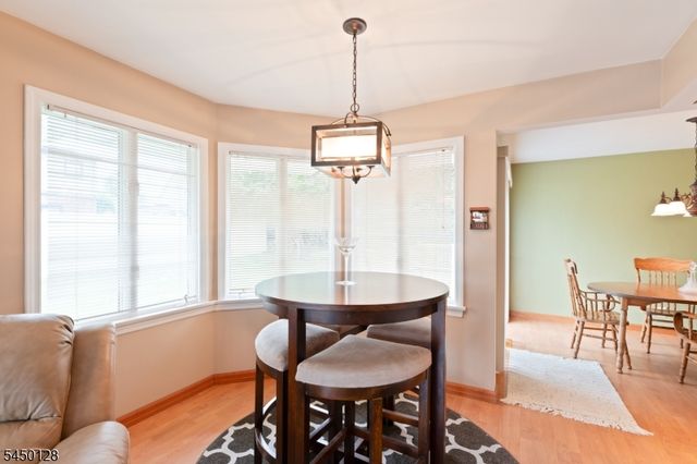 4 Summit Ave, Fair Lawn Boro, NJ 07410