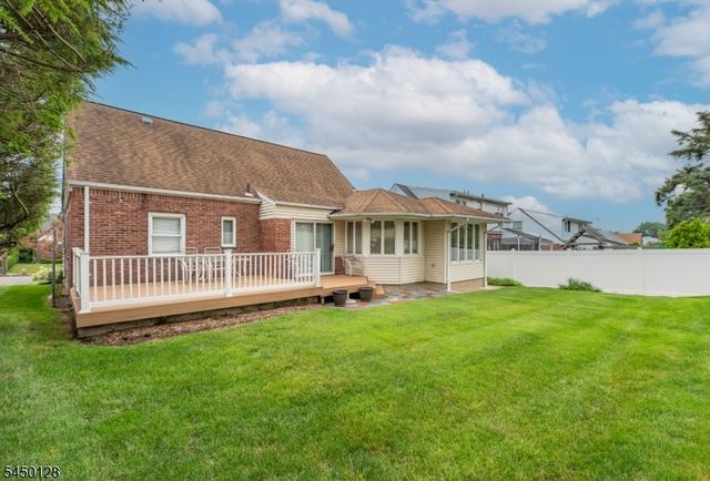 4 Summit Ave, Fair Lawn Boro, NJ 07410