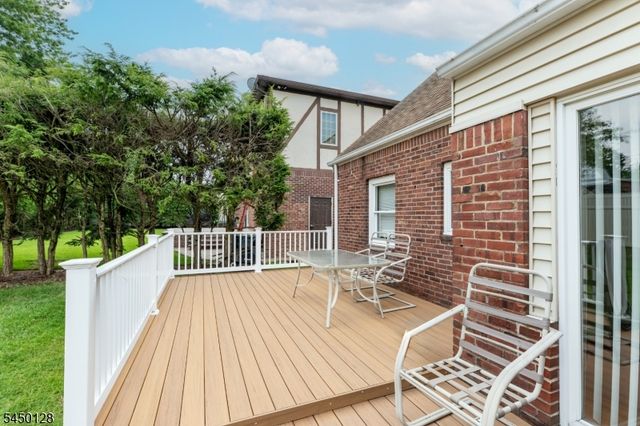 4 Summit Ave, Fair Lawn Boro, NJ 07410