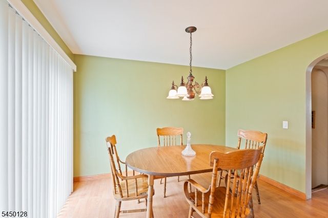 4 Summit Ave, Fair Lawn Boro, NJ 07410