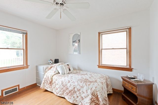 4 Summit Ave, Fair Lawn Boro, NJ 07410