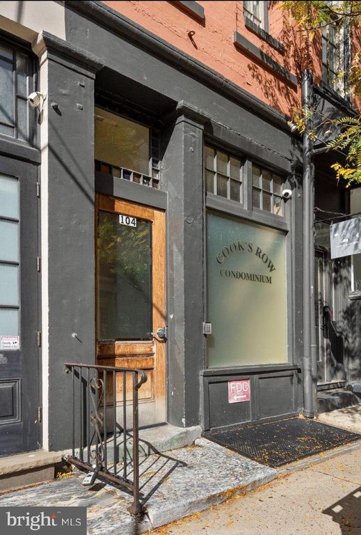 104 N 2ND ST #204, PHILADELPHIA, PA 19106 — exterior