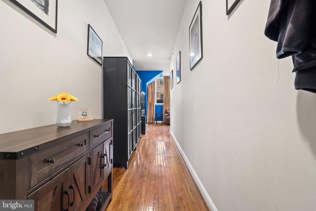 104 N 2ND ST #204, PHILADELPHIA, PA 19106 — photo 2