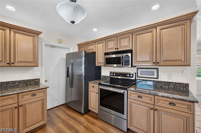 11030 McGregor BLVD, Fort Myers, FL 33919