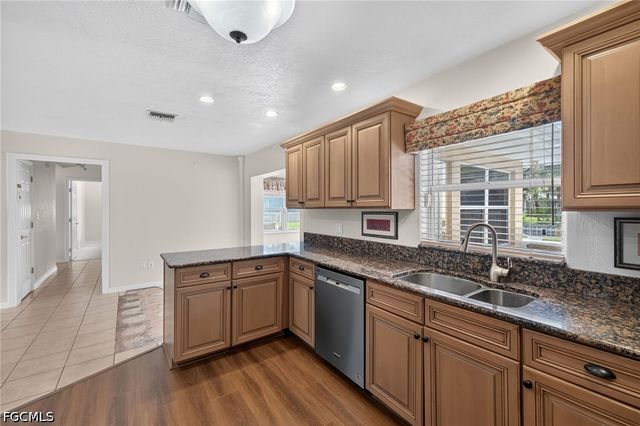 11030 McGregor BLVD, Fort Myers, FL 33919
