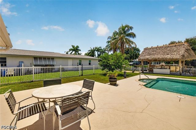11030 McGregor BLVD, Fort Myers, FL 33919