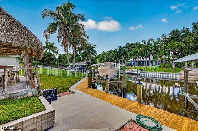 11030 McGregor BLVD, Fort Myers, FL 33919