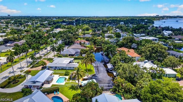 11030 McGregor BLVD, Fort Myers, FL 33919