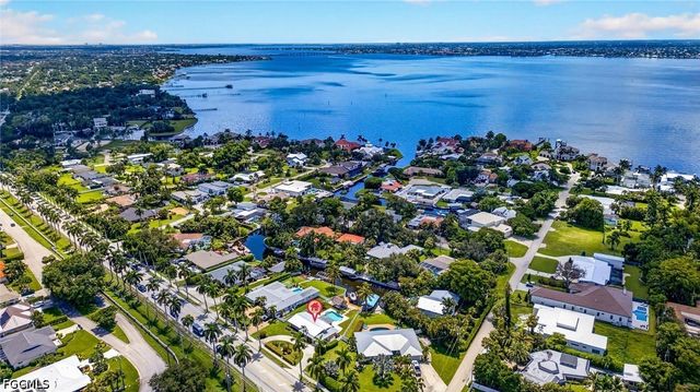 11030 McGregor BLVD, Fort Myers, FL 33919