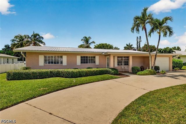 11030 McGregor BLVD, Fort Myers, FL 33919