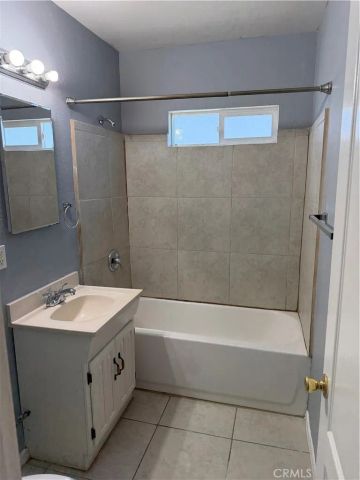 1040 W 220th, Torrance, CA 90502