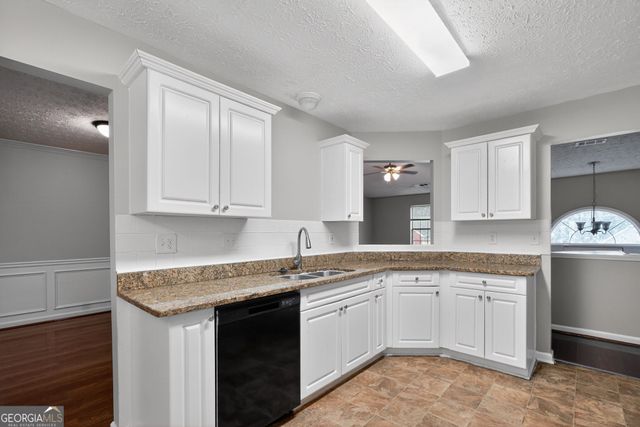 1569 Smithson Cove, Lithonia, GA 30058