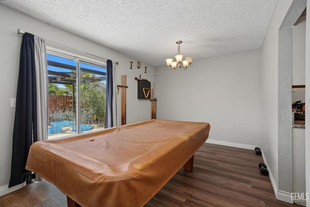 1805 Scenic View Drive, Bakersfield, CA 93307