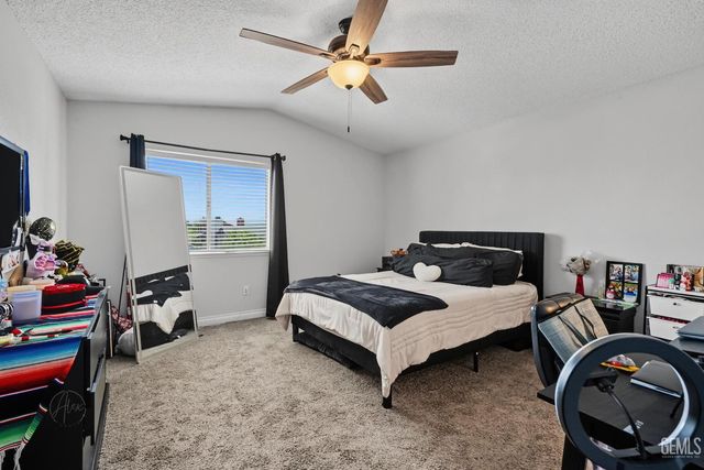 1805 Scenic View Drive, Bakersfield, CA 93307