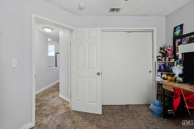 1805 Scenic View Drive, Bakersfield, CA 93307