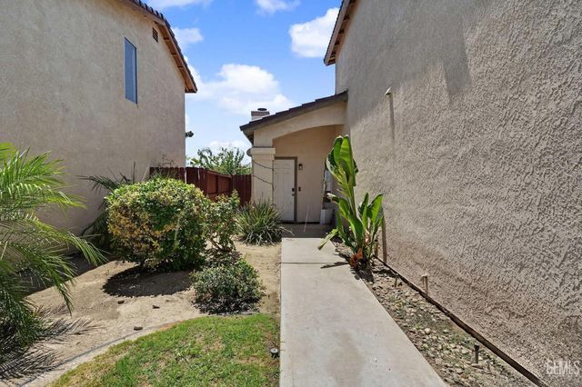 1805 Scenic View Drive, Bakersfield, CA 93307