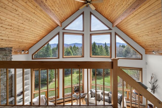 1117 Moulton Lane, Stowe, VT 05672
