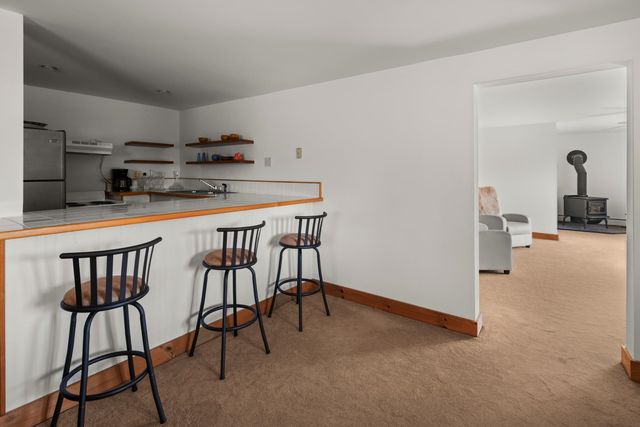 1117 Moulton Lane, Stowe, VT 05672