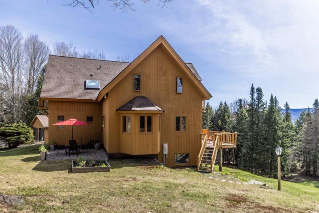 1117 Moulton Lane, Stowe, VT 05672