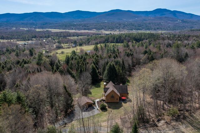 1117 Moulton Lane, Stowe, VT 05672