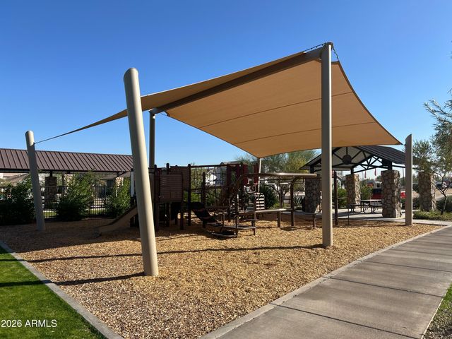 14274 W Bronco Trail, Surprise, AZ 85387