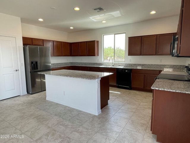 14274 W Bronco Trail, Surprise, AZ 85387
