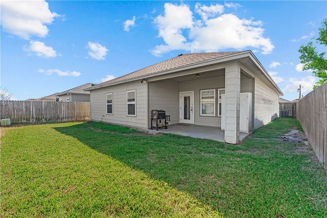 3818 Woodhouse, Corpus Christi, TX 78414
