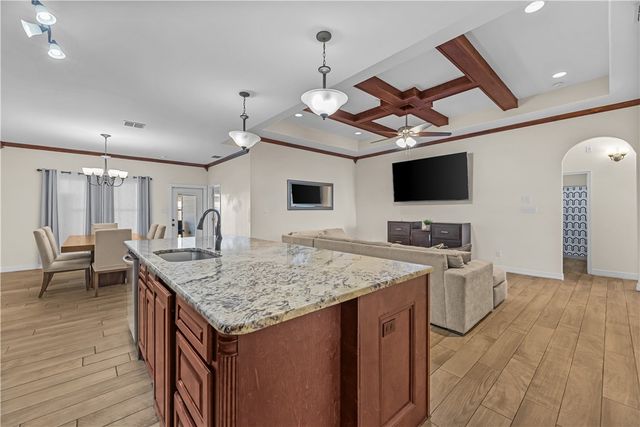 3818 Woodhouse, Corpus Christi, TX 78414