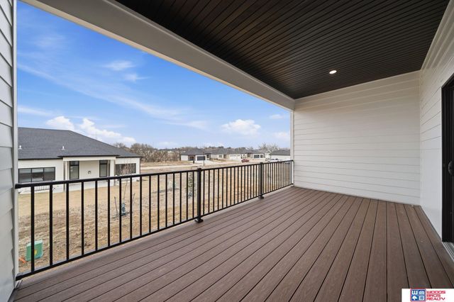 9140 Lucena Drive, Lincoln, NE 68520