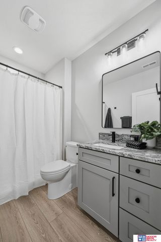 9140 Lucena Drive, Lincoln, NE 68520