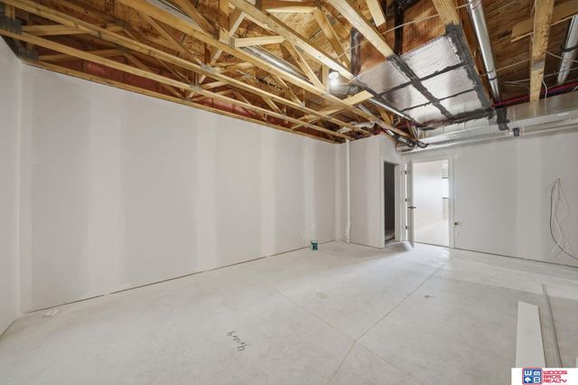 9140 Lucena Drive, Lincoln, NE 68520